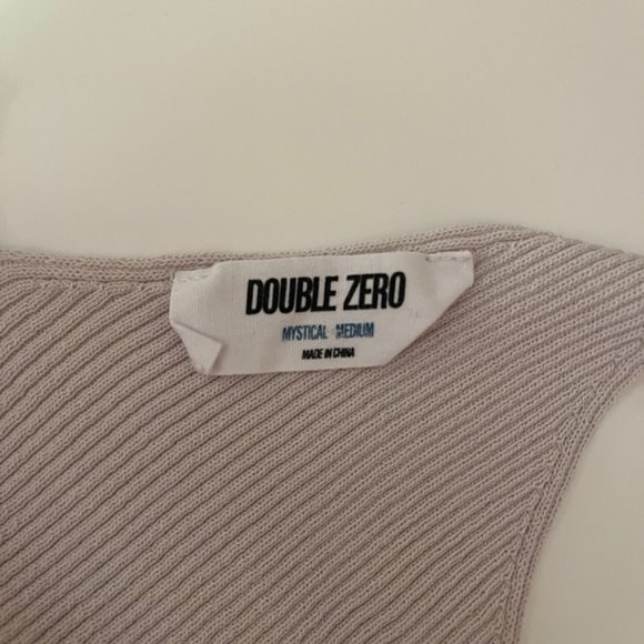 Double Zero Tank Size M - Picture 3 of 3
